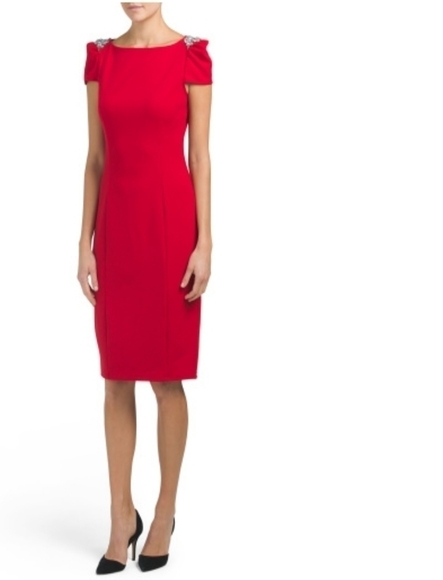 𝅺Marina light Weight Crepe Short Sleeve Dress